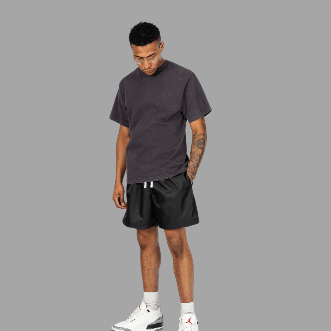 Stylish black shorts from VOGUAR CLOTHING, designed with a tailored fit and premium materials, ideal for everyday wear."